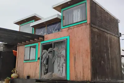 Image de Charming Hawaiian Themed cabin in beautiful Playas de Rosarito with Pool