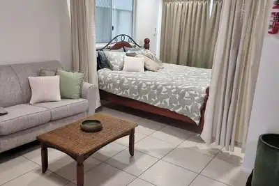 Image de Unit 2, Nestled in the Dunes of Kelly's Beach Bargara