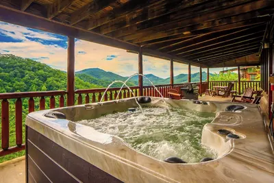 Image de Refresh&Renew:  Mtn Views, Pet-Friendly, Game Room, Hot Tub, Wifi, Resort Pool