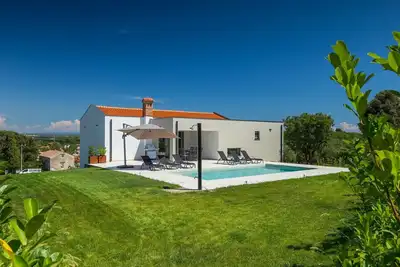 Image de Villa Lia for 6 people near Pula with children playground and private pool