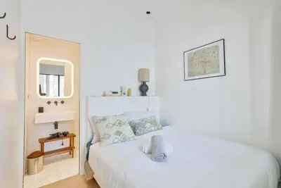 Image de Charmant appartement proche du quartier \"le bon marché\"