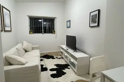 Image de Modern, Chic 2 Bedroom Apartment on Crown St with Free Parking