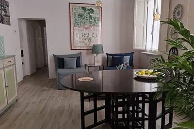 Image de LunaNova, one minute from the Campo and Duomo, brand new and quiet.