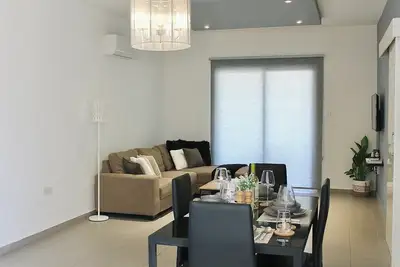 Image de Tourist Area: Chic & Modern 2 Bedroom Apartment
