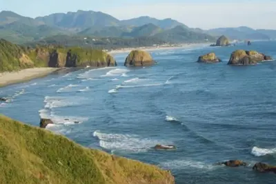 Seaside Oregon. 3 Bedroom Deluxe, two bath, oceanfront  3\/23\/25 to 3\/30\/25