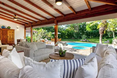 Image de Casa Samanes 4 Bdr Villa / Near the beach/Fully staffed/private backyard+hot tub