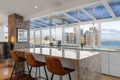 Image de Two Penthouse Apartments on Same Floor