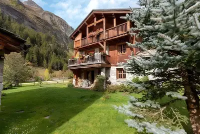 Image de Casa-Chalet Brizolée avec vue sur le lac à Tignes