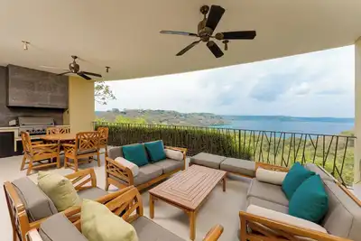 Image de 6-bed Villa in Papagayo w/ Luxe Amenities, Private Beaches, Concierge, Golf Cart