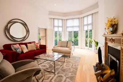 Image de Appartement-Supérieure-Salle de bain privée séparée-Vue sur Rue-Flat 2