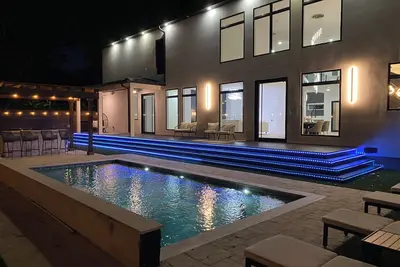 Image de Stunning Dallas Mansion 🔹 7-Bedrooms 6-Bathrooms 🔹 Luxury Travel at its Best! 🔹