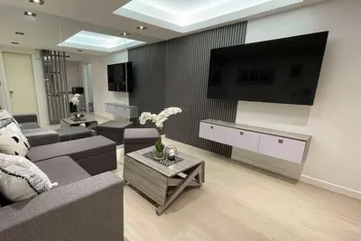 Image de High-end Azure Residences 2br Condo w/Balcony and Beach close to Manila Airport