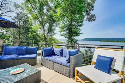 Image de Maiden Rock Cottage w/ Fire Pit & Lake Pepin Views