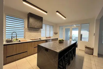 Image de Roman's Beach House Apartment, Ocean Front #1