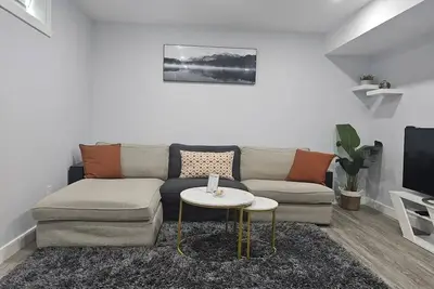 Image de Guest Suite in Southeast Calgary