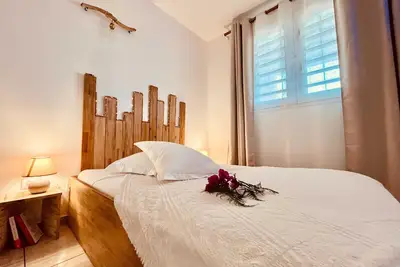 Image de Homerez - Appartement charmant à Ducos avec terrasse – 48 m² et jardin.