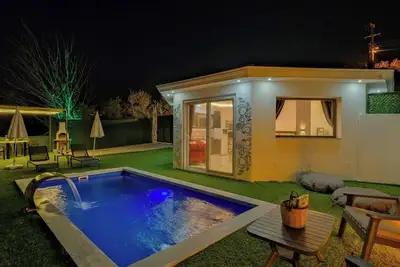 Image de Villa Octagon 1 Honeymoon villa with jacuzzi