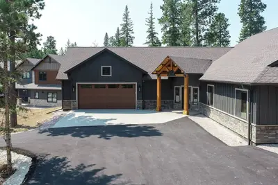Image de Newly Built Single Level Spacious Twin Home w/ Garage, Hot Tub and Clubhouse