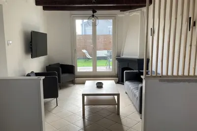 Image de Belle maison avec terasse à 10 mns en train de Paris et 6 mns à pied de la gare