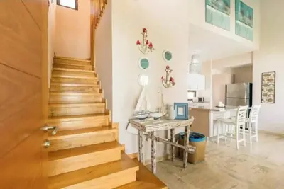 Image de Luxurious 2 hab penthouse 2 minutes from beach/ O-301
