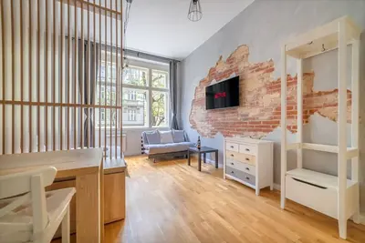 Image de Chic Brick Suite in Historic City