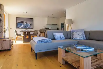 Image de Luxury Apartment, 3 Bedroom Chalet Rahas A Grimentz - By Mrs Miggins