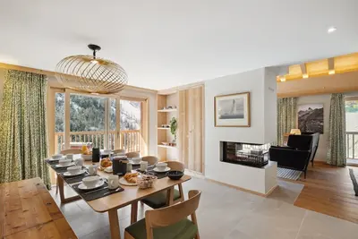 Image de Luxury Duplex, 5 Bedroom Rahas B Grimentz - By Mrs Miggins