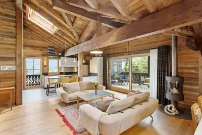 Image de Situé sur la commune de Val d’Illiez, entre Troistorrents et Champéry, le chalet Reine offre une vue