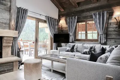 Image de Sublime 4 Bedroom Apartment with Sauna Grimentz - By Mrs Miggins
