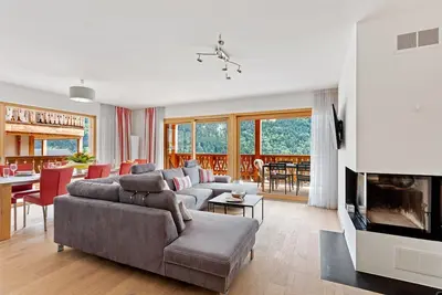 Image de Beautiful 3 bedroom apartment with jacuzzi in Montagnier - By Mrs Miggins