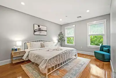 Image de 3-bedroom apartment in charming Boston/ Near Train