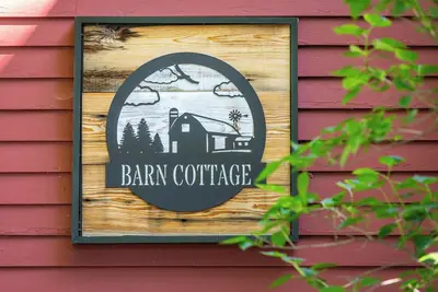 Image de Charming 3-bedroom cottage in enchanting South Woodstock. Steps to Gmha!