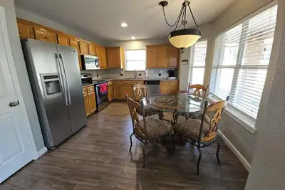 Image de Home away from Home on quiet Cul de Sac