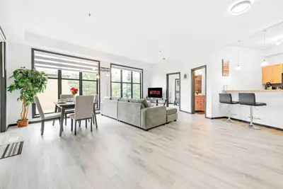 Image de King Bed/ Ac/ Clgry trail/ Gateway/Whitemud