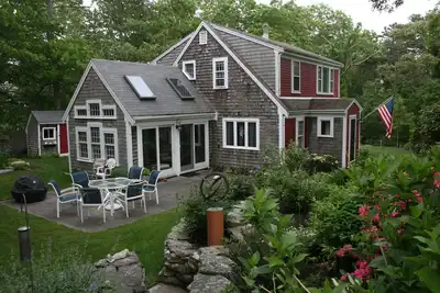 Image de 3br House - Large Yard and Near Beaches