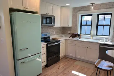 Image de 2 Bedroom Loft Apartment above Day Spa in the Countryside, Close to Asheville