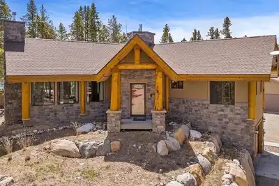 Image de Beautiful Mountain Home, Serenity and Privacy