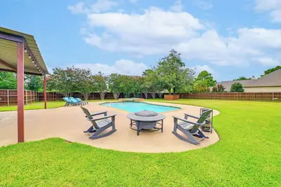 Image de Fire Pit + Sauna: Spacious Lake Texoma Retreat!