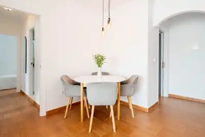 Image de Rdr421 - Great Estepona centre, walk to beach!