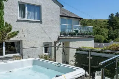 Image de Beautiful Detached Property | Hot Tub | Sauna | Pass The Keys