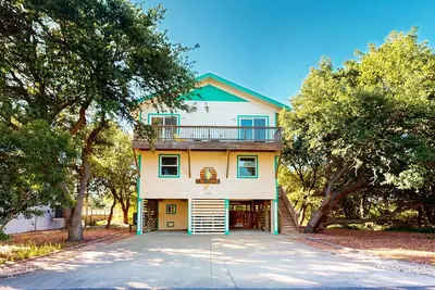 Image de Private Pool, Hot Tub, Dog-Friendly, & Modern Amenities for a Memorable Vacation