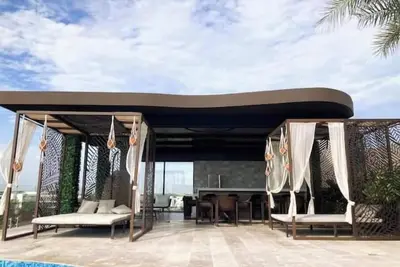 Image de Apt 1 bedroom, washing machine and terrace with a view\n\n