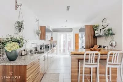 Image de Modern 4 bedroom house with Sea Views