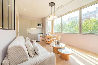 Image de Appartement lumineux neuf Paris Arc de Triomphe
