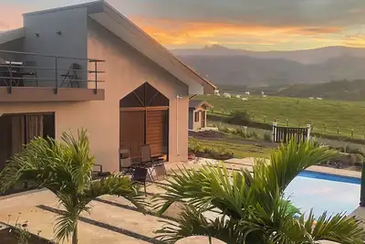 Image de La Vista! View of Arenal volcano & lake - Pool - Air conditioning - Great WiFi
