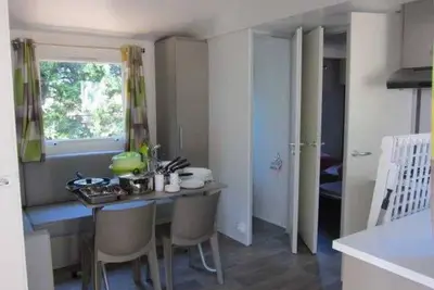 Image de Camping 3 étoiles - Piscine  - eebeai