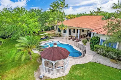 Image de Danselis Farm House