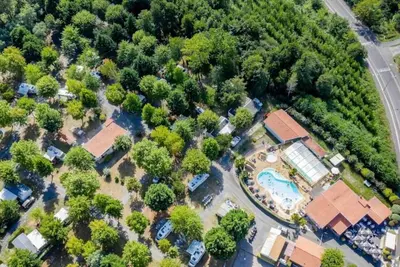 Image de Camping 4 étoiles - Piscine  - eebifd