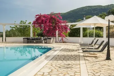 Image de Dazzling Corfu Villa | Villa Gwaihir | 7 Bedrooms | Spacious Sun Terrace Fitted with Sunbeds and Parasols | Private Outdoor Swimming Pool | Shaded Terrace wth Outdoor Dining Area | Bbq facilities | Doukádes