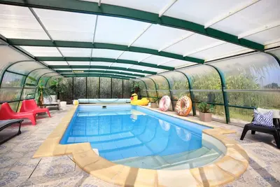 Image de La Maison Merlin - Maison avec piscine, Sénoville